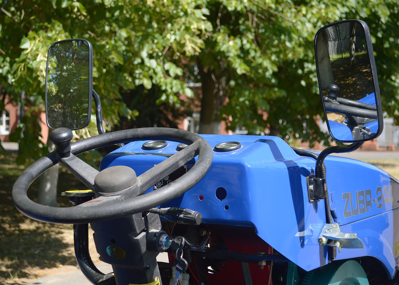 Мини трактор Zubr 244D 24 Л.С. 4Х4