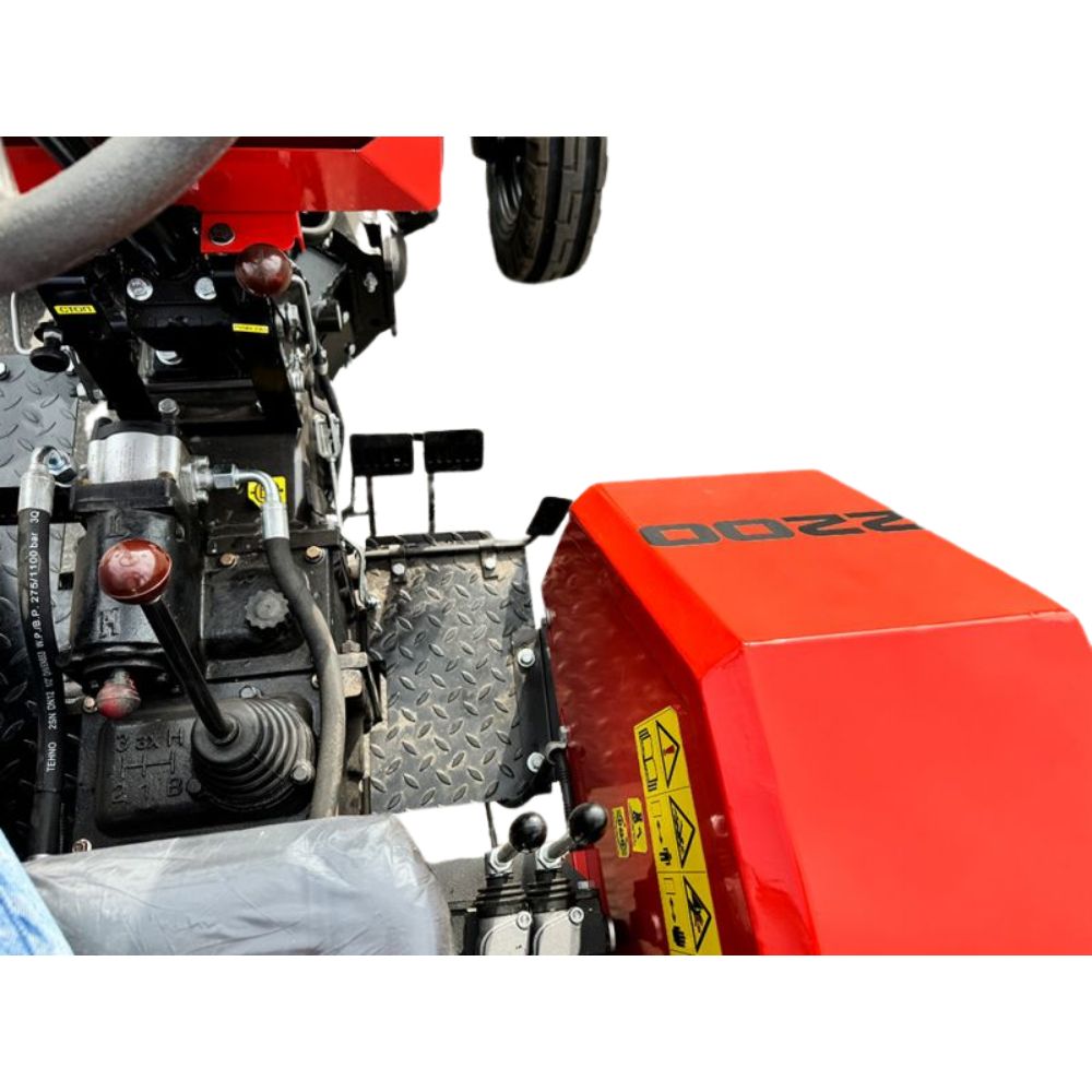 Минитрактор Уралец-2200