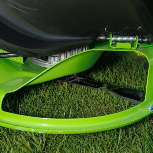 Райдер садовый Greenworks GC82ZT107 82V (107 см) Zero Turn CrossoverT аккумуляторный с нулевым радиусом разворота