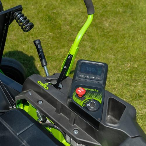Райдер садовый Greenworks GC82ZT107 82V (107 см) Zero Turn CrossoverT аккумуляторный с нулевым радиусом разворота