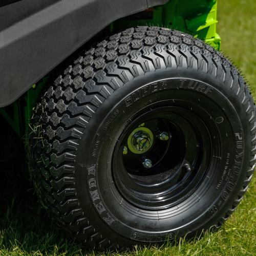 Райдер садовый Greenworks GC82ZT107 82V (107 см) Zero Turn CrossoverT аккумуляторный с нулевым радиусом разворота