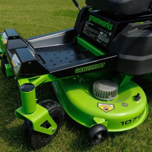 Райдер садовый Greenworks GC82ZT107 82V (107 см) Zero Turn CrossoverT аккумуляторный с нулевым радиусом разворота