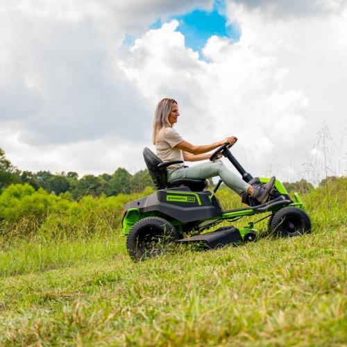 Трактор садовый Greenworks GC82LT107 82V (107 см) CrossoverT аккумуляторный