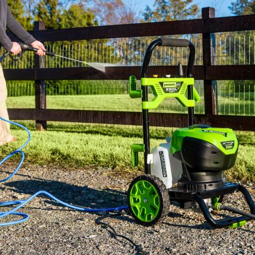 Мойка высокого давления Greenworks GDPW-SEMI-P15 220V 180бар  2000Вт