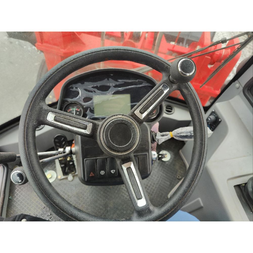 Фронтальный погрузчик Rossel R-1600 