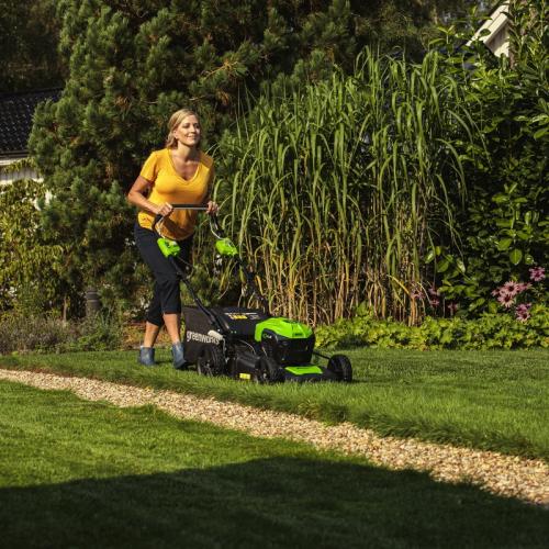 Газонокосилка Greenworks GD40LM46SPK4 40V (46 см) самоходная аккумуляторная, с АКБ 4 А/ч и ЗУ