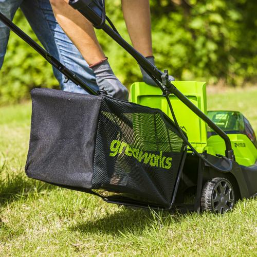 Газонокосилка Greenworks GD24LM33K2 24V (33 см) аккумуляторная, с АКБ 2 А/ч и ЗУ