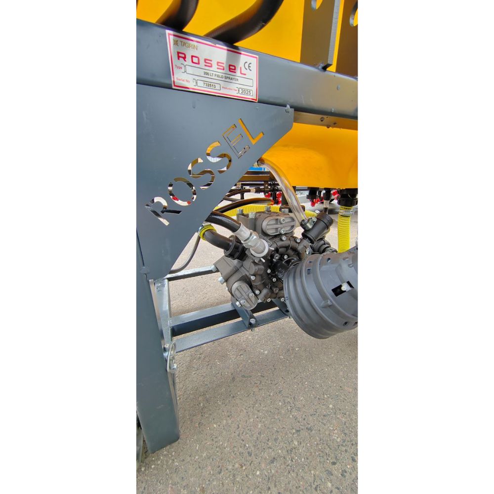Опрыскиватель полевой навесной Rossel 200P