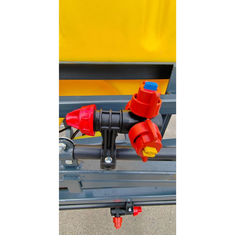 Опрыскиватель полевой навесной Rossel 200P