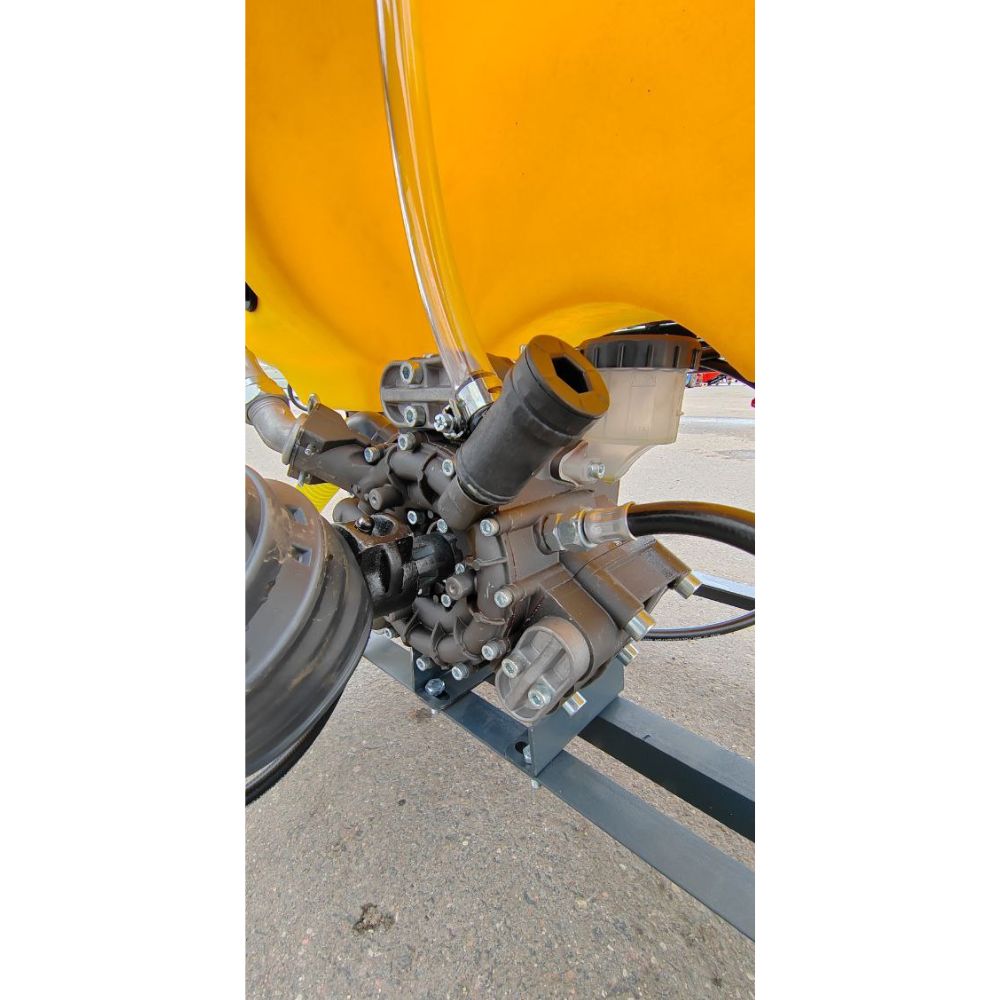 Опрыскиватель полевой навесной Rossel 400P